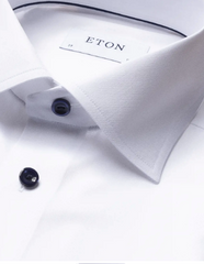 Contemporary Fit White Twill Shirt with Dark Blue Buttons – John Craig