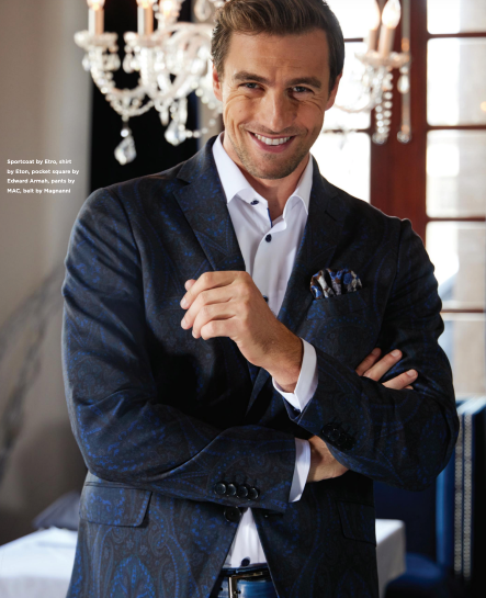 Dress top shirt buttons